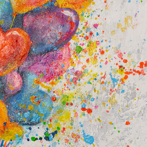 Farbexplosion in Rot, Orange und Blau – Street Art Acrylmalerei mit expressiven Pinselzügen