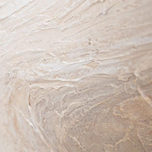 Abstrakte Strukturmalerei auf Leinwand in warmem Beige, Detailaufnahme