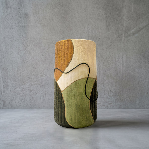 Kleine keramik Vasen handbemalt in Olivgrün und Ocker, 22 cm