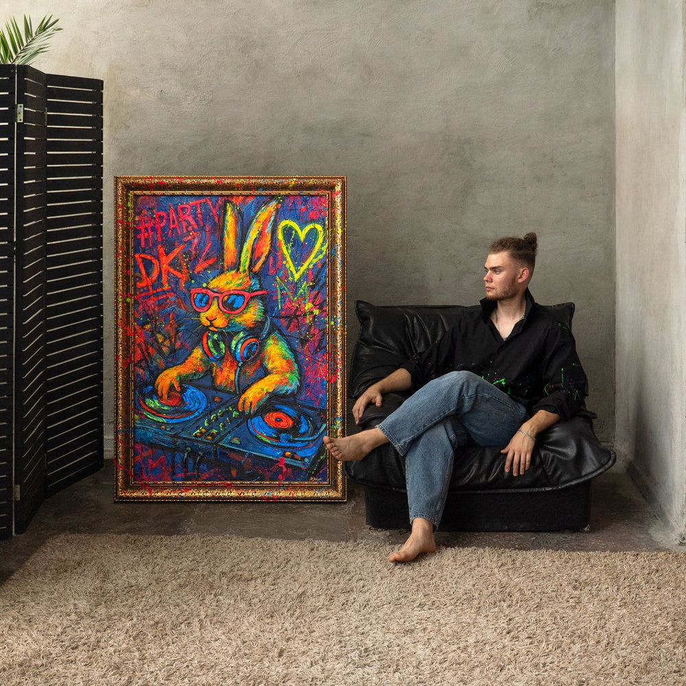 Moderne Wandkunst mit Rahmen – Abstraktes Gemälde "Party-Hase" auf Leinwand