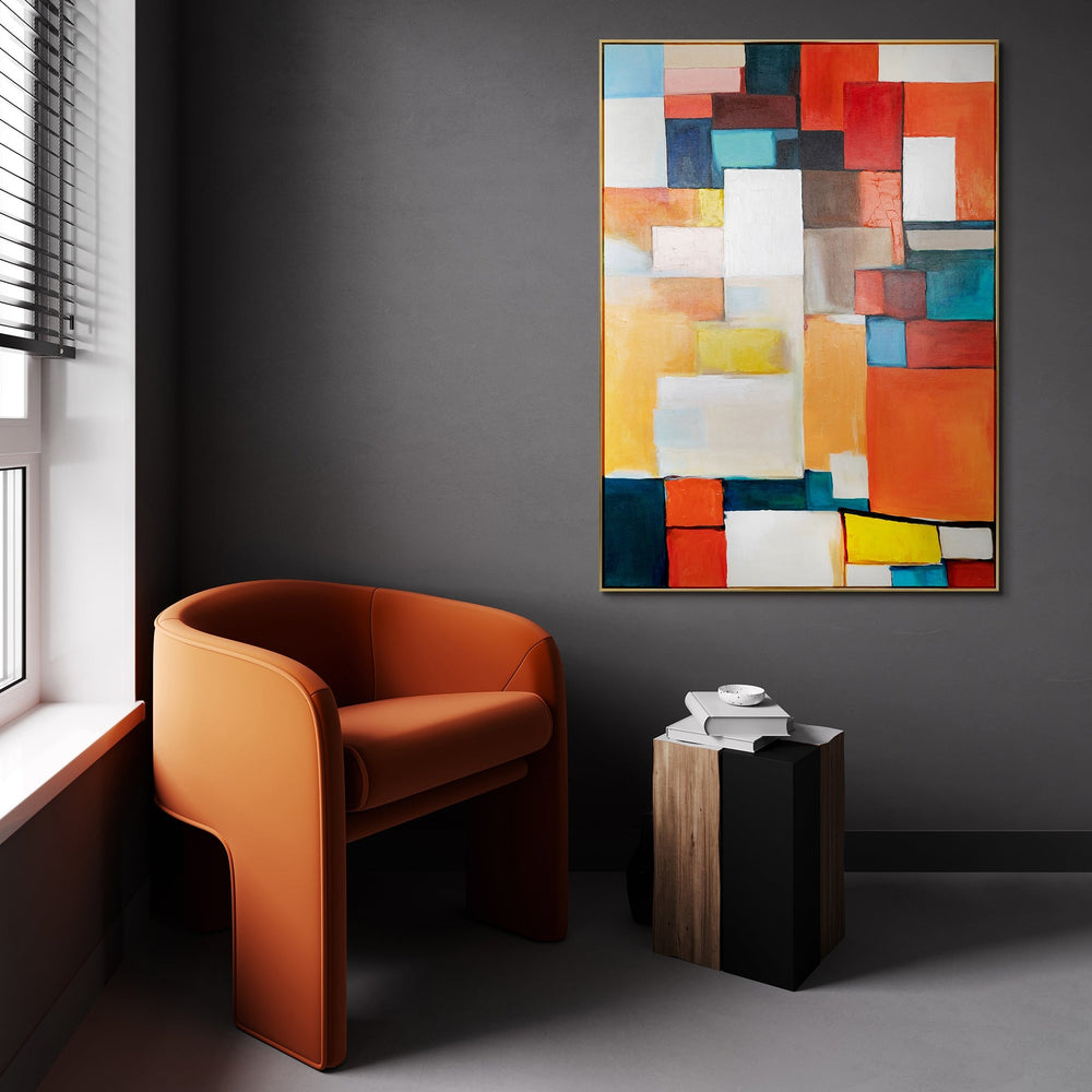 Wandansicht mit Bild über einem Sofa