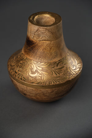 Handgefertigte Vase aus Holz